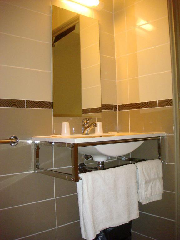 Hotel De L'Ariana Марсель Номер фото